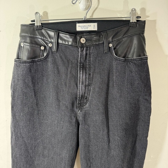 Abercrombie Mixed Fabric Ultra High Rise Ankle Straight Jeans Black Faux Leather - Picture 6 of 14